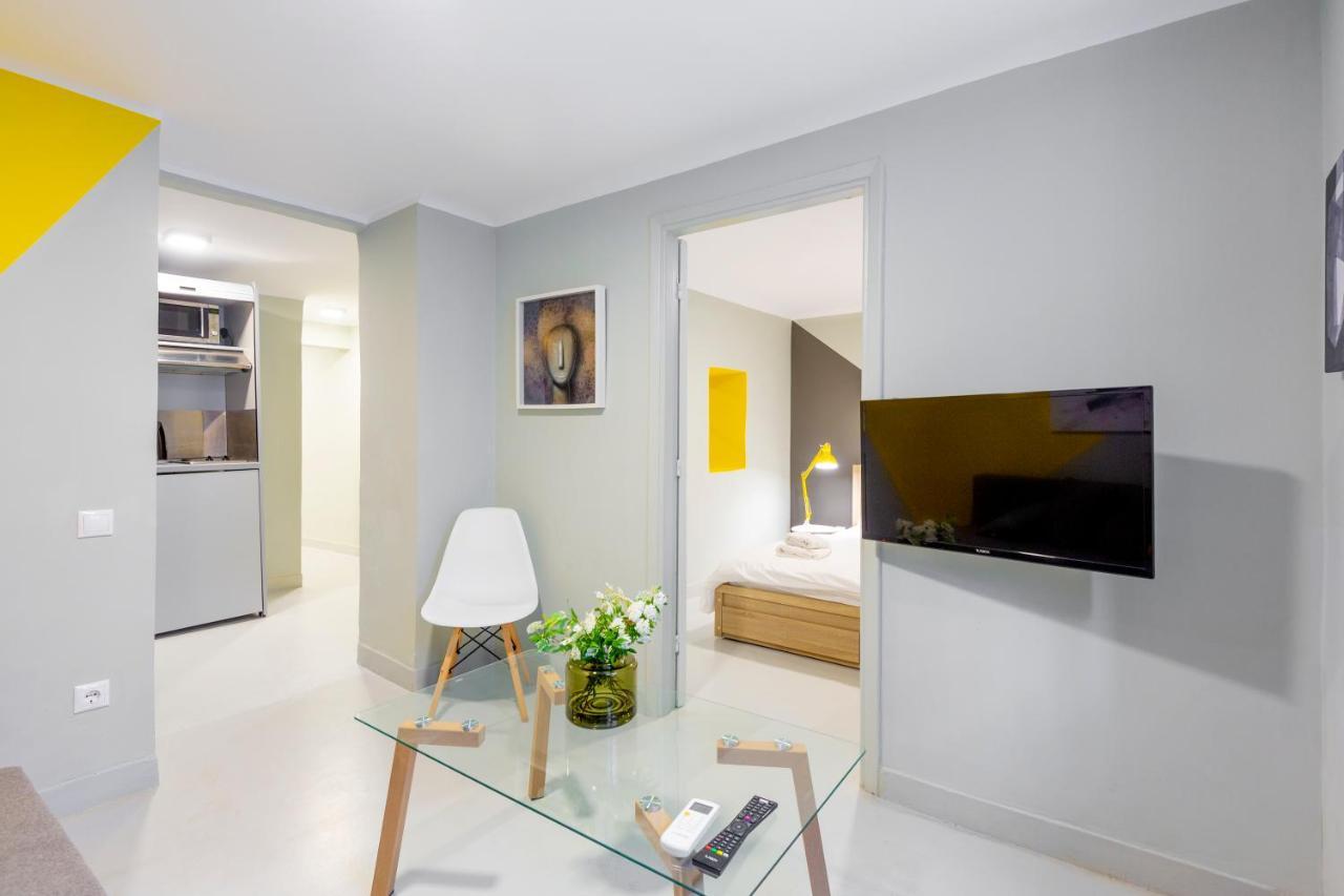 Economy One-Bedroom Apartment-Semi basement